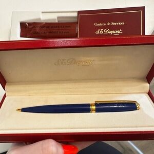 Vintage S.T. Duport Pen - New - Gold with cartridges and Certificate